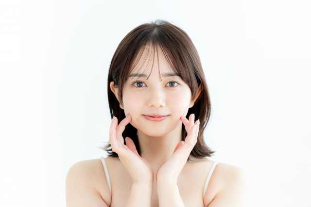 女性の顔