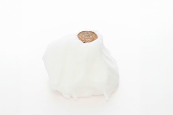 10円玉がのる泡