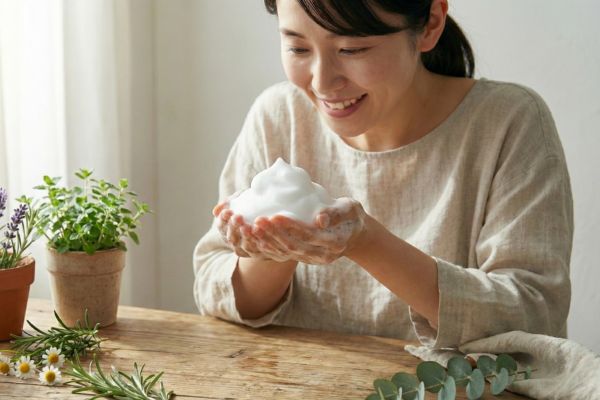 毎日の洗顔を「ハーブの儀式」へ
